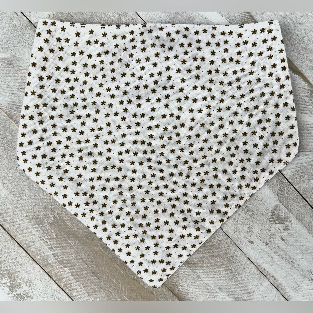 White and brown flower bandana size small